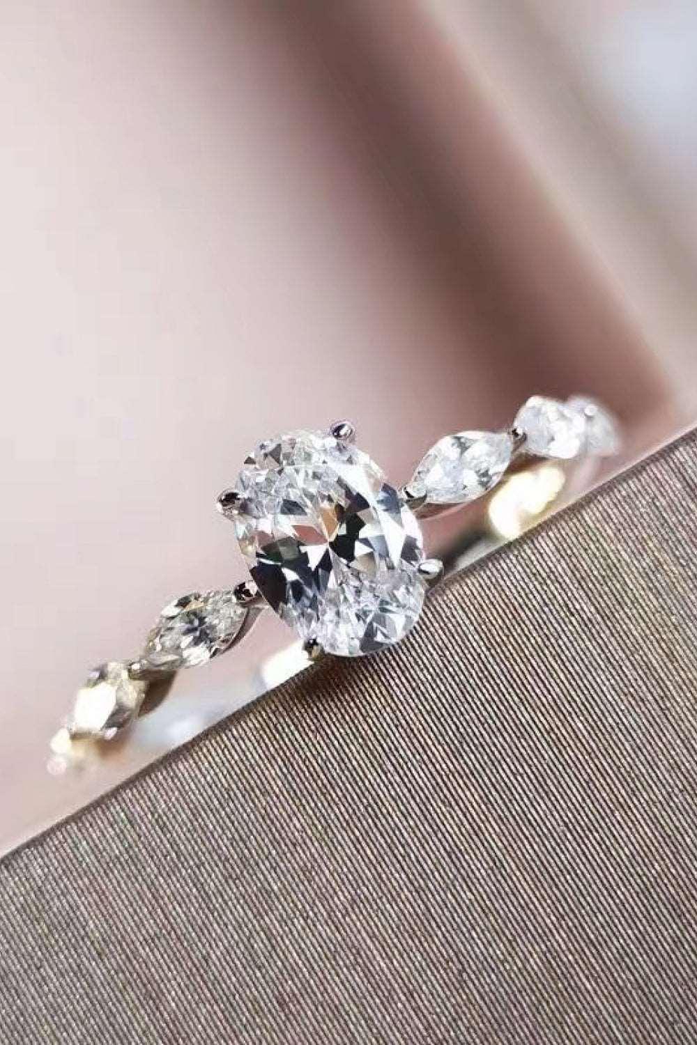 1 Carat Moissanite Oval Ring Carauana Store