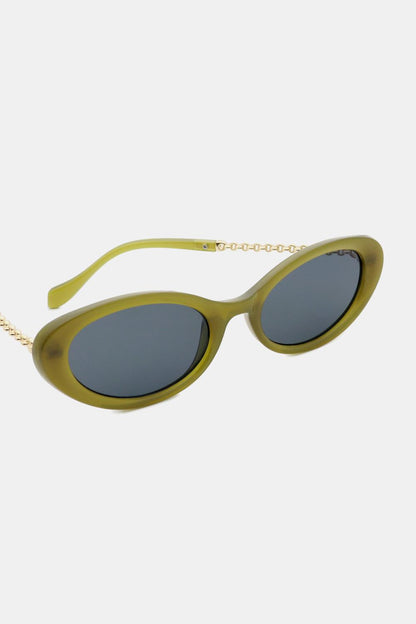 Polycarbonate Frame Cat-Eye Sunglasses CaRaUaNa Fashion
