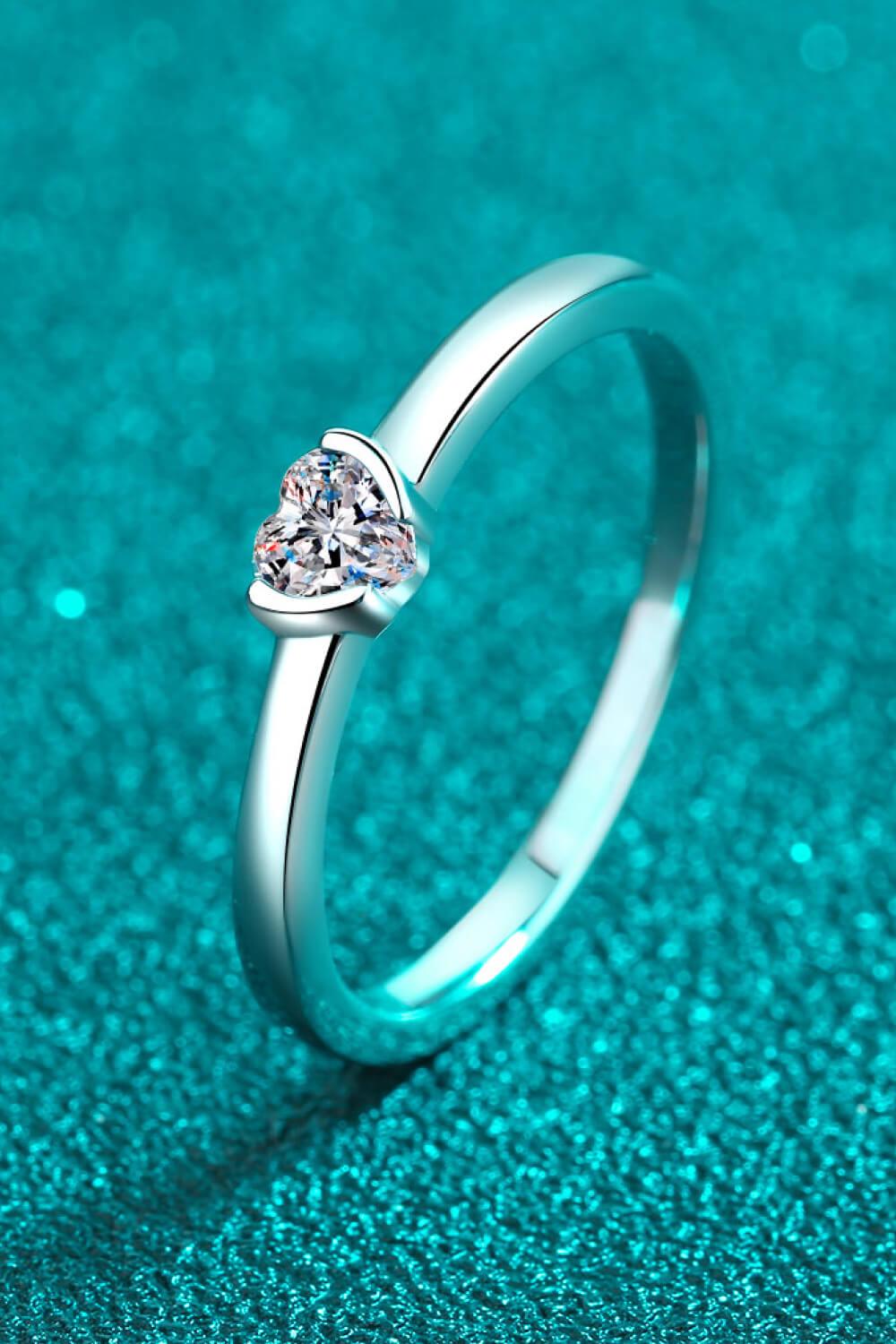 Heart-Shaped Moissanite Solitaire Ring CaRaUaNa Fashion