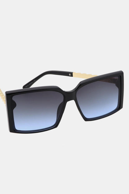 Polycarbonate Frame Square Sunglasses CaRaUaNa Fashion