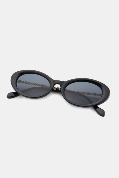 Polycarbonate Frame Cat-Eye Sunglasses CaRaUaNa Fashion