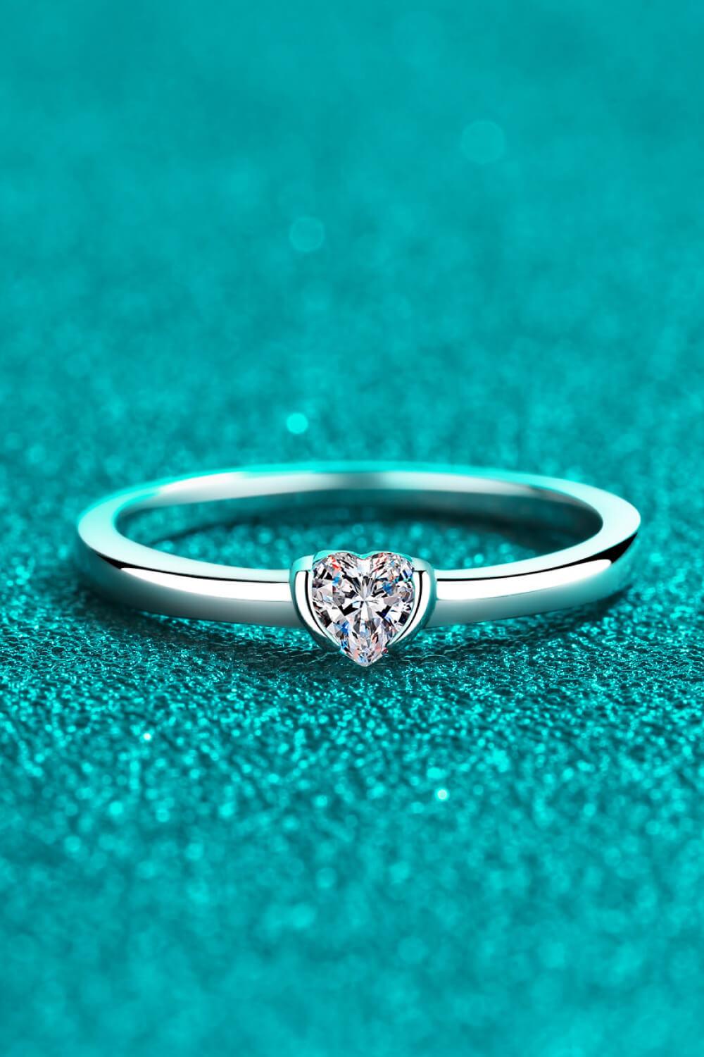 Heart-Shaped Moissanite Solitaire Ring CaRaUaNa Fashion
