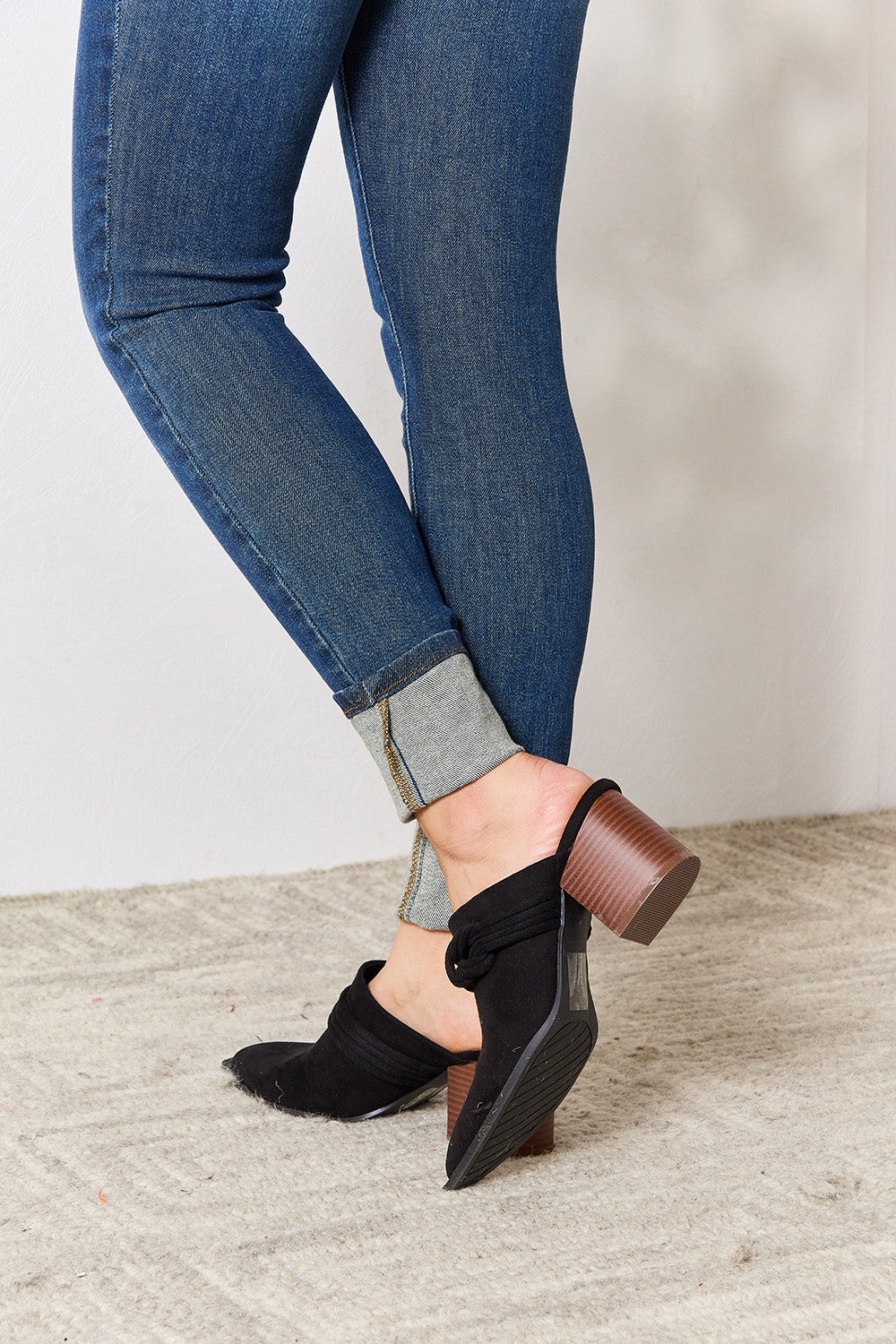 East Lion Corp Pointed-Toe Braided Trim Mules Carauana Store