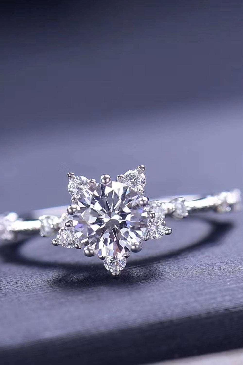 1 Carat Moissanite 6-Prong Ring Carauana Store
