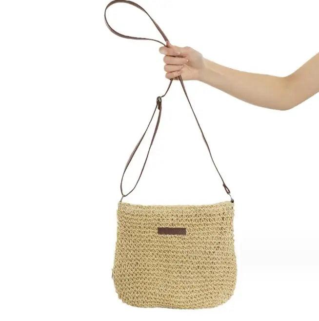 Beach Chic: Women’s Braided Basket Clutch – Perfect for Summer Parties!