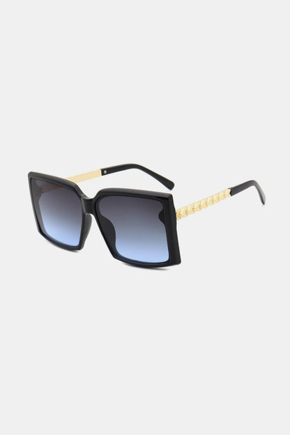 Polycarbonate Frame Square Sunglasses CaRaUaNa Fashion