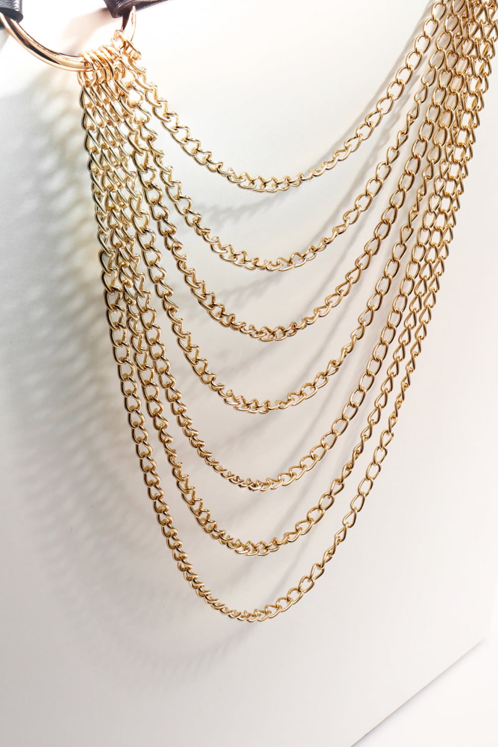 PU Belt with Chain Carauana Store