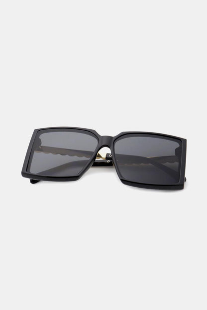 Polycarbonate Frame Square Sunglasses CaRaUaNa Fashion